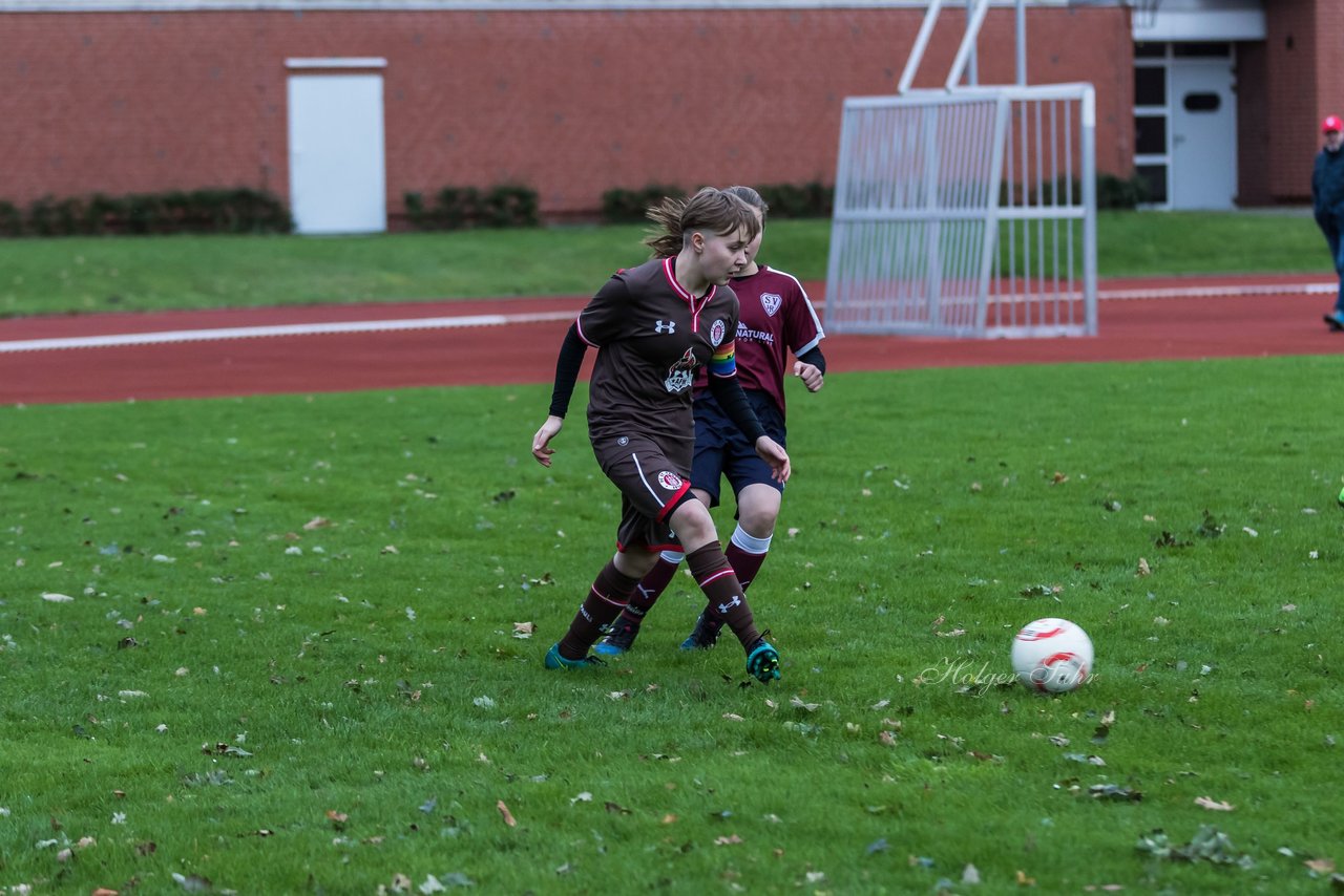 Bild 195 - C-Juniorinnen Halstenbek-Rellingen - St.Pauli : Ergebnis: 0:5